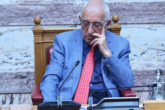 Καθολική απαγόρευση βιντεοσκόπησης στη Βουλή μετά το Πάσχα - Τι προανήγγειλε ο Κακλαμάνης